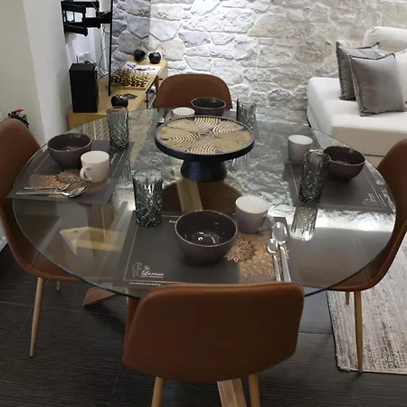 아파트 La Luxury Thetis