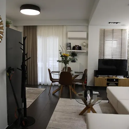 La Luxury Thetis Апартаменты *