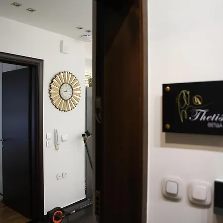 La Luxury Thetis