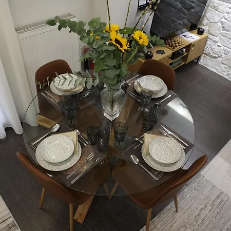 La Luxury Thetis Лариса